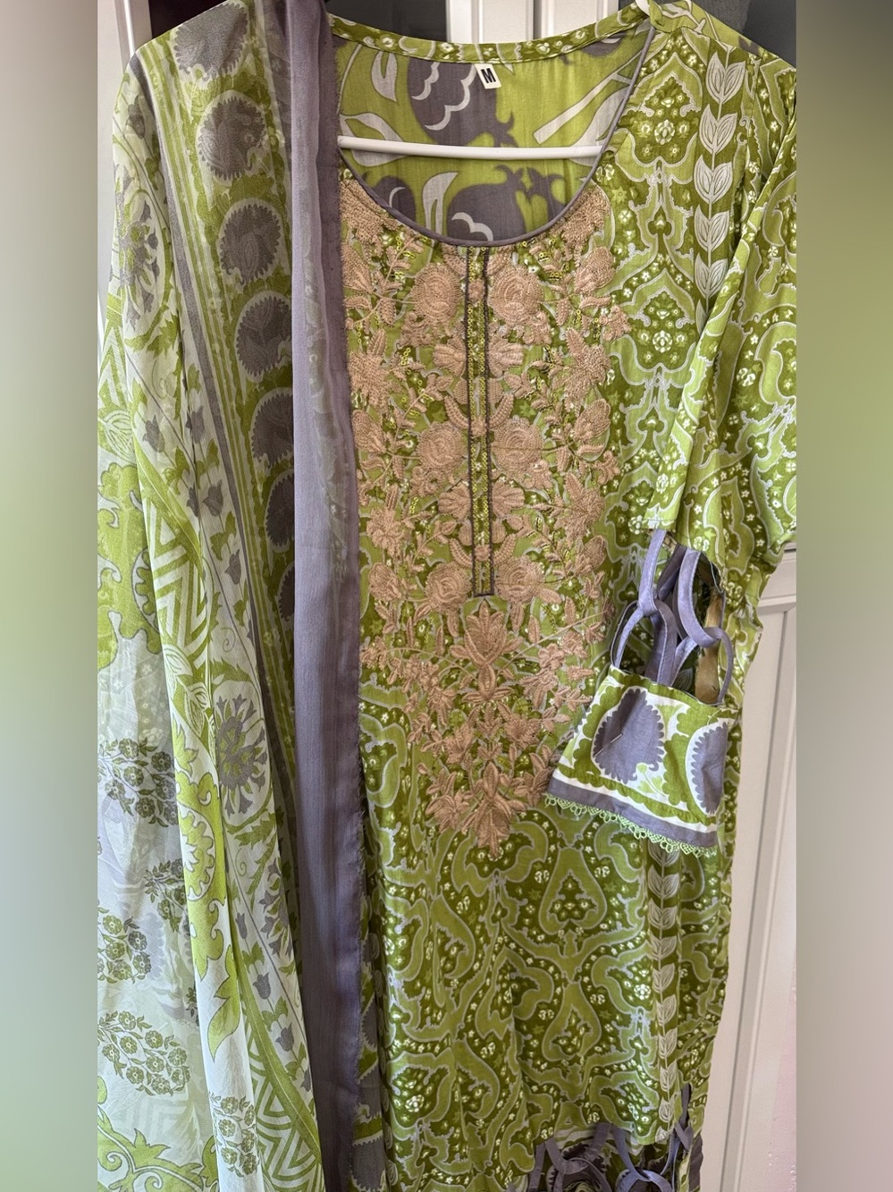 Indian Pakistan Women’s 3-Piece Shalwar Kameez Set